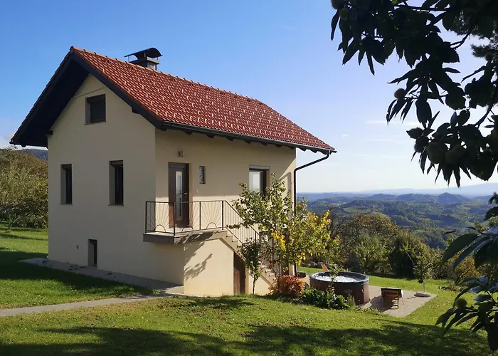 Apartma Hisa Na Ravnah With Hot Tub