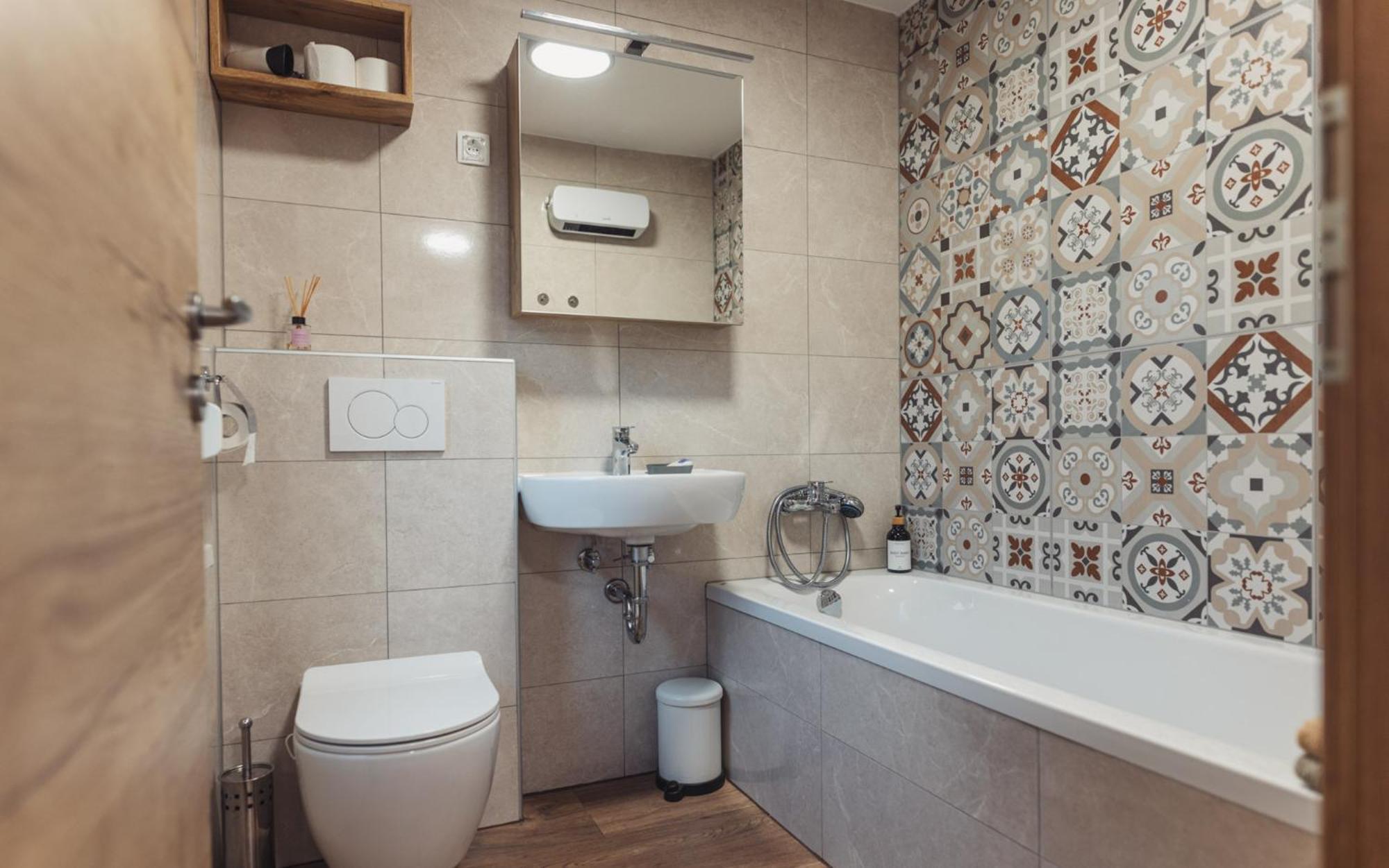 Apartma Hisa Na Ravnah With Hot Tub Ferienhaus