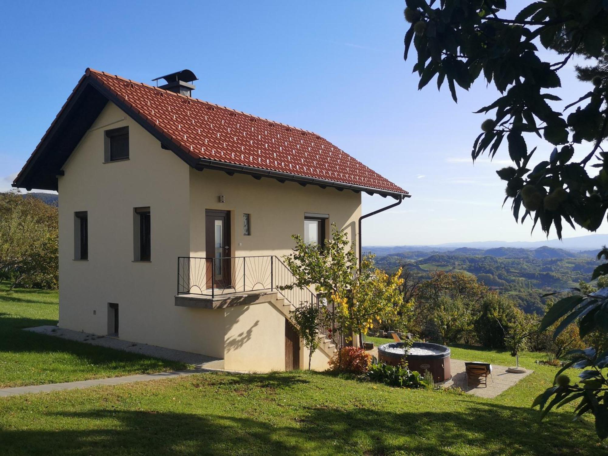 Apartma Hisa Na Ravnah With Hot Tub * Pisece