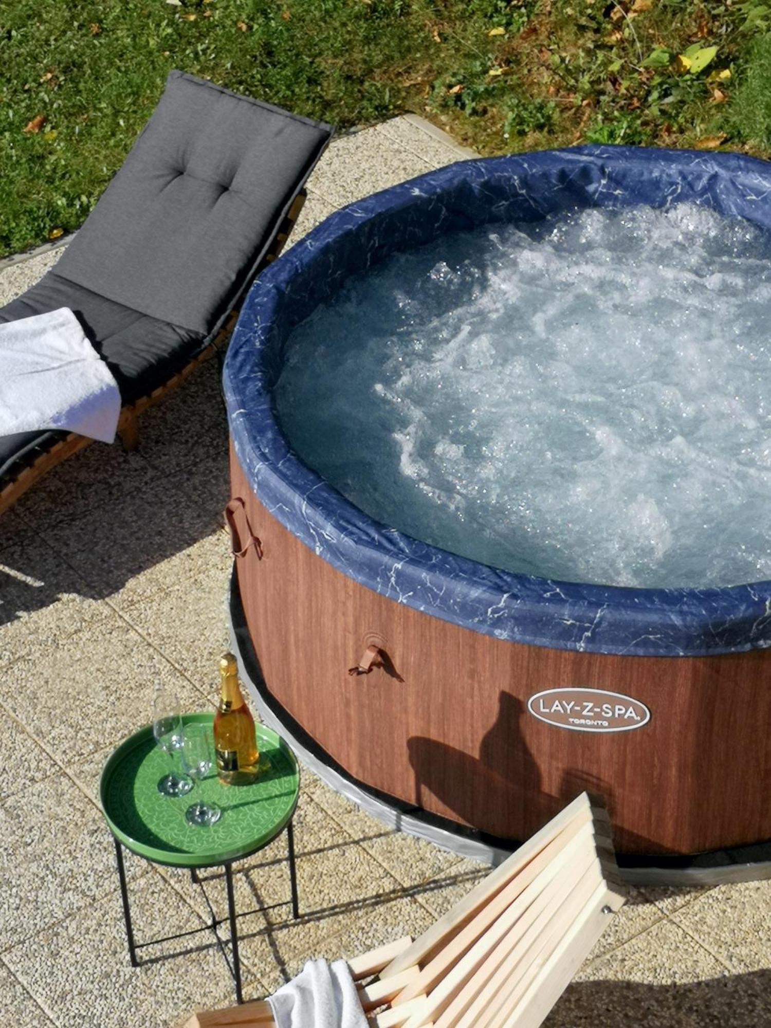 Apartma Hisa Na Ravnah With Hot Tub *